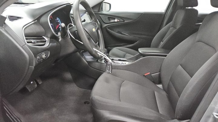 Chevrolet Malibu  2023