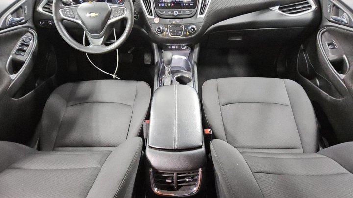 Chevrolet Malibu  2023