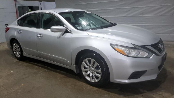 Nissan Altima  2017