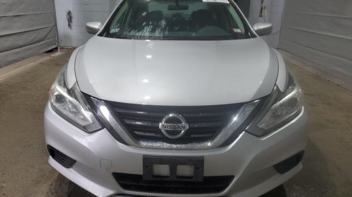 Nissan Altima  2017