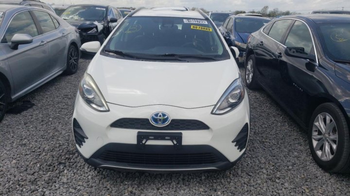 Toyota PRIUS C  2018