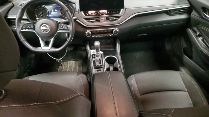 Nissan Altima  2023