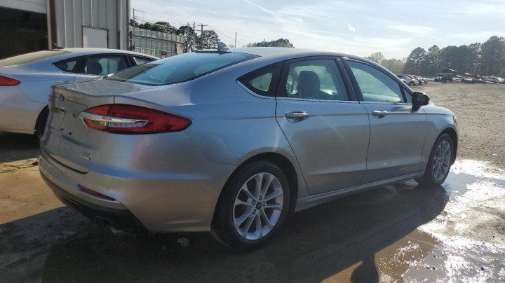 Ford FUSION  2020