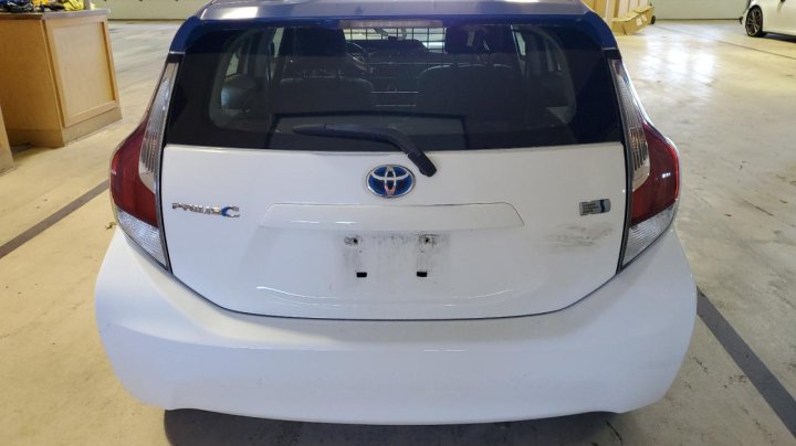 Toyota PRIUS C  2016
