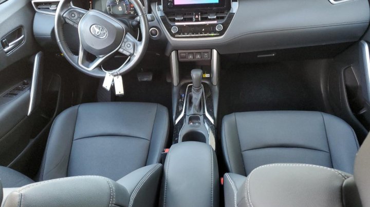 Toyota COROLLA CROSS  2023