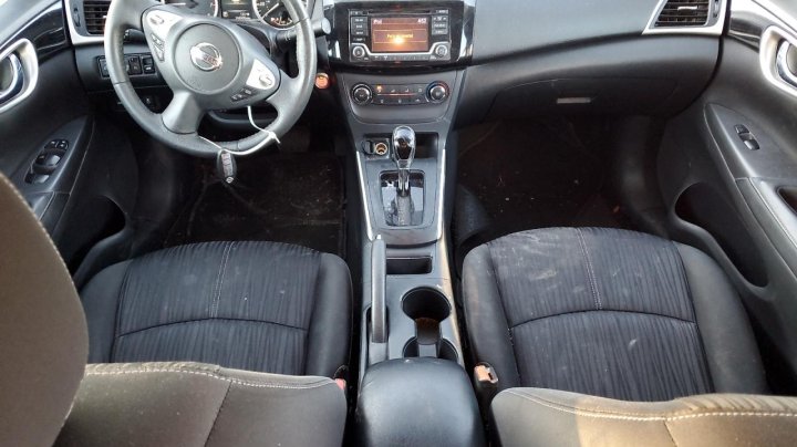 Nissan Sentra S 2017