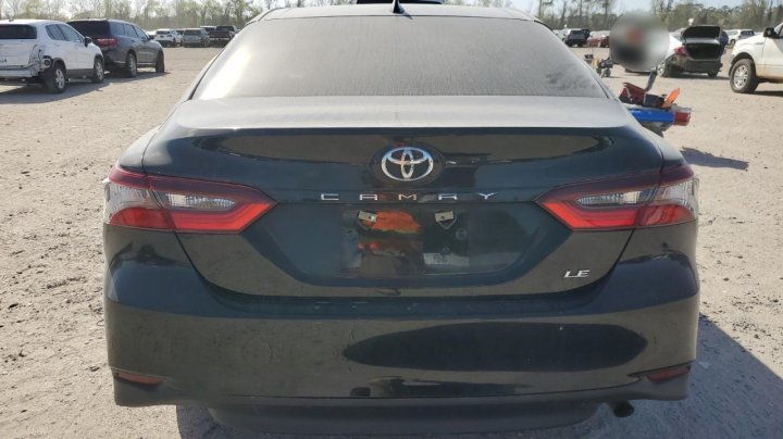 Toyota Camry LE 2023