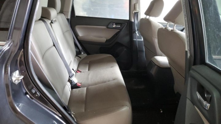 Subaru Forester 2.5I LIMITED 2015