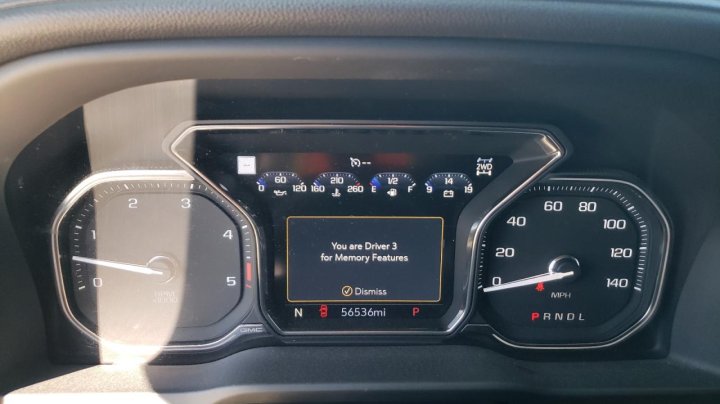 GMC Sierra K2500 DENALI 2023