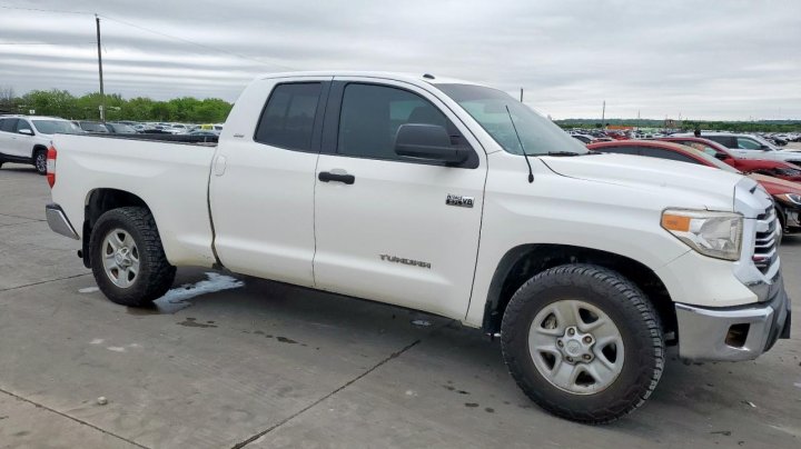 Toyota TUNDRA DOUBLE CAB SR 2016