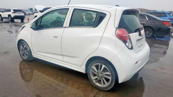 Chevrolet Spark 2LT 2015