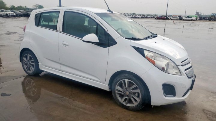 Chevrolet Spark 2LT 2015