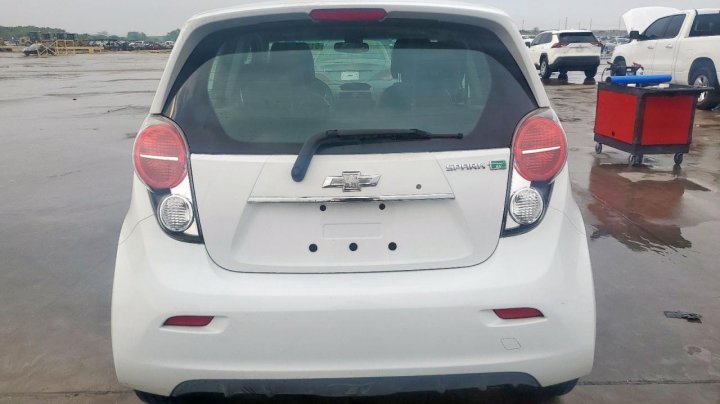 Chevrolet Spark 2LT 2015