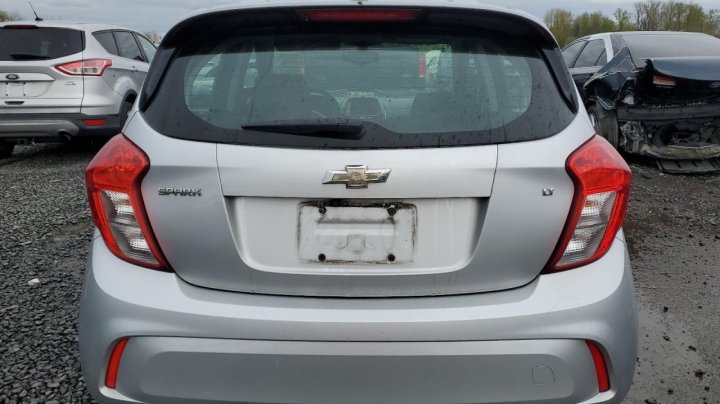 Chevrolet Spark 1LT 2016