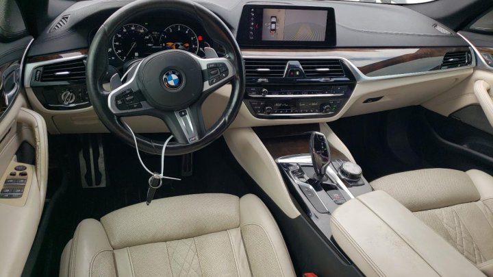 BMW 5 Series  2018