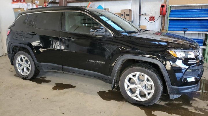 JEEP COMPASS LATITUDE 2024