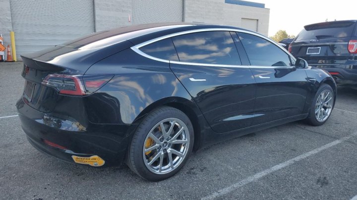 Tesla Model 3  2018