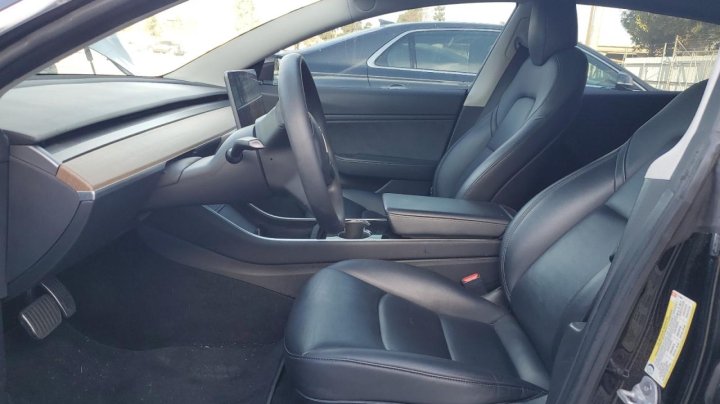 Tesla Model 3  2018