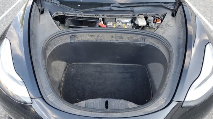 Tesla Model 3  2018