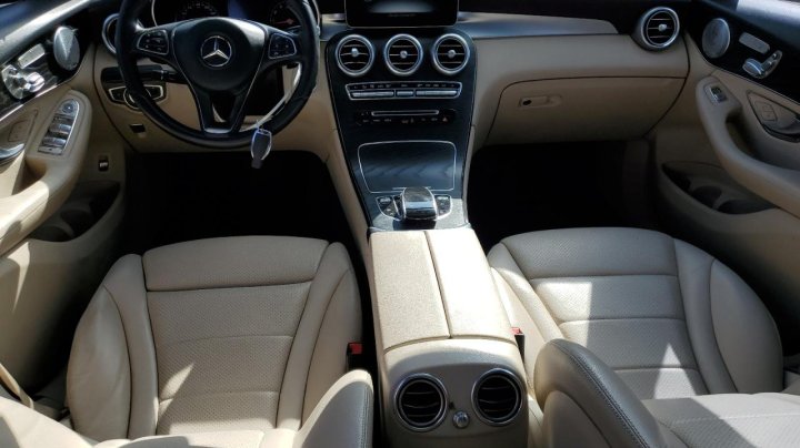 Mercedes-Benz GLC-Class 300 2017