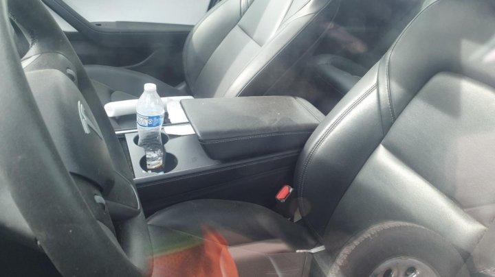 Tesla Model 3  2021