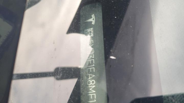 Tesla Model 3  2021