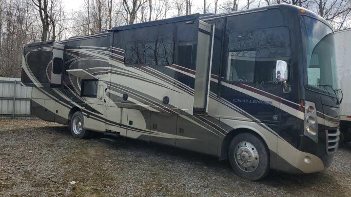Ford F53  2015