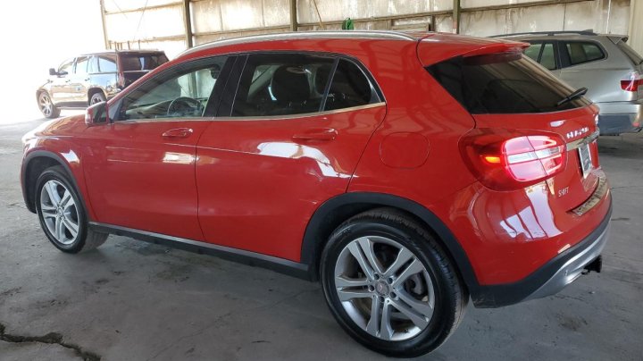 Mercedes-Benz GLA-Class 250 4MATIC 2015