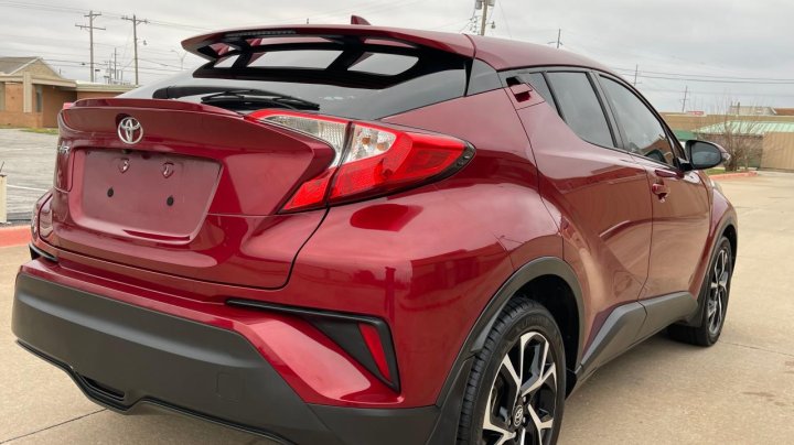 Toyota C-HR XLE 2018