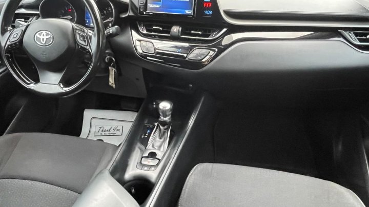 Toyota C-HR XLE 2018