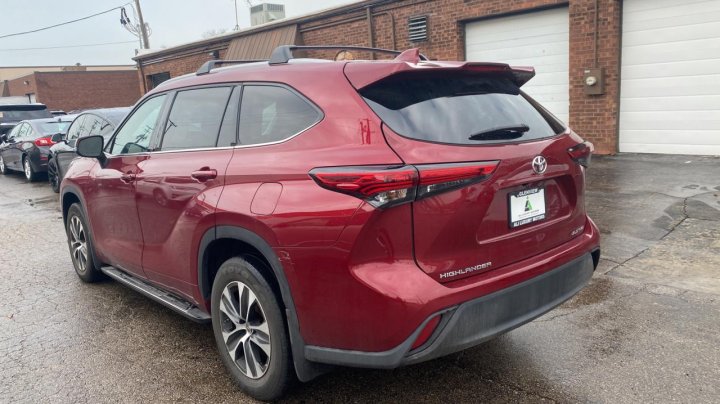 Toyota Highlander XLE 2022