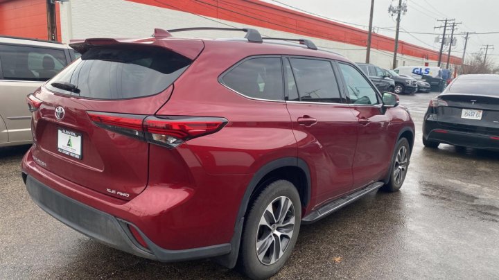 Toyota Highlander XLE 2022