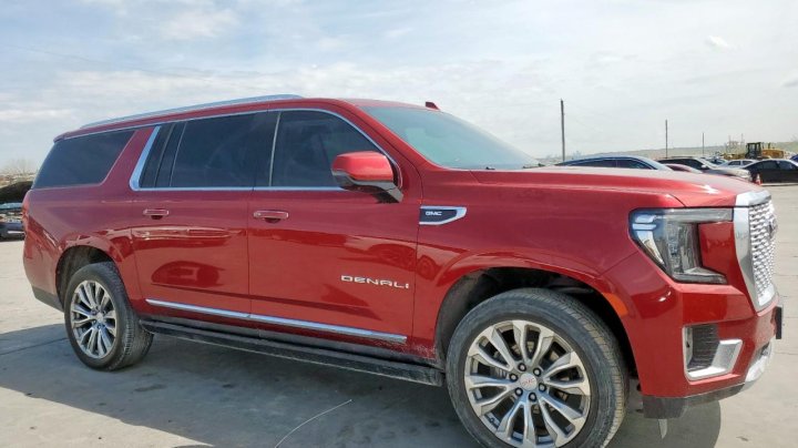 GMC YUKON DENALI 2021