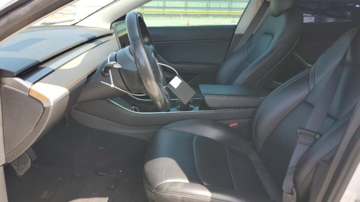 Tesla Model 3  2018