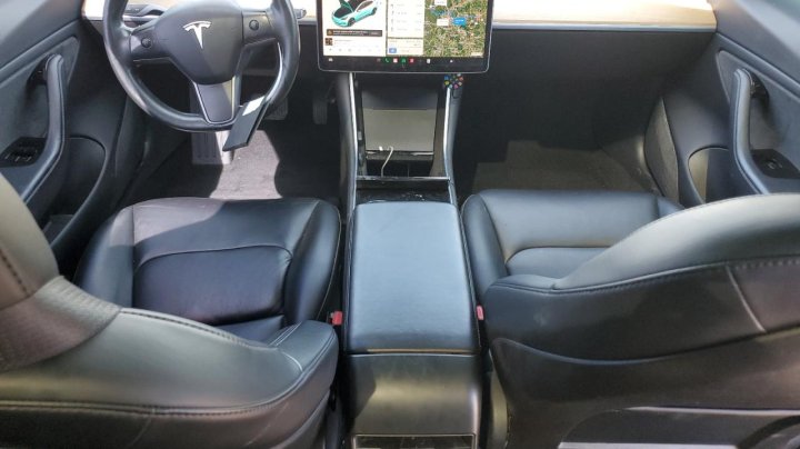 Tesla Model 3  2018