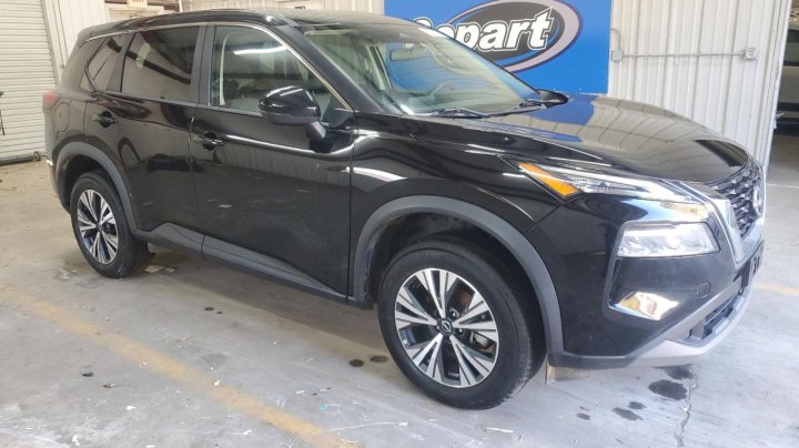 Nissan ROGUE SV 2022