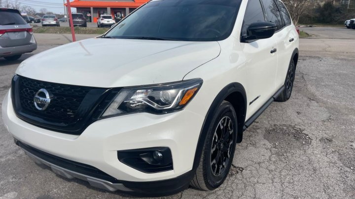 Nissan Pathfinder S 2019