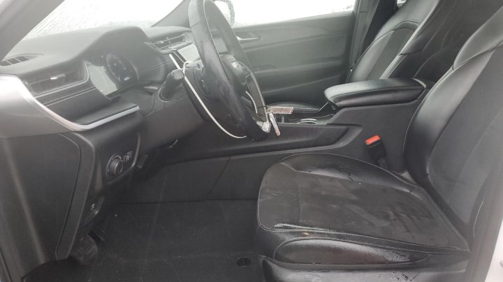 JEEP Grand Cherokee L LAREDO 2024