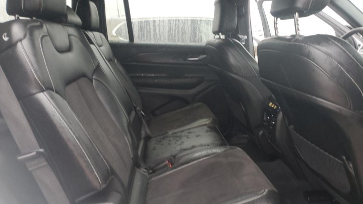 JEEP Grand Cherokee L LAREDO 2024