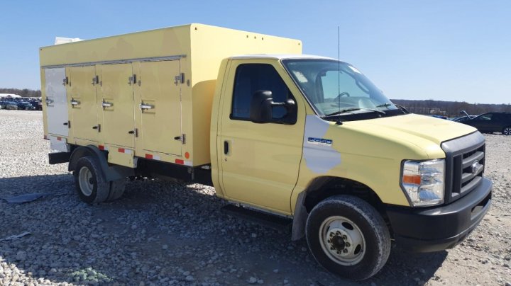 Ford ECONOLINE E450 SUPER DUTY CUTAWAY VAN 2018