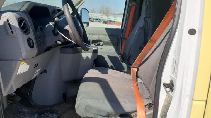 Ford ECONOLINE E450 SUPER DUTY CUTAWAY VAN 2018
