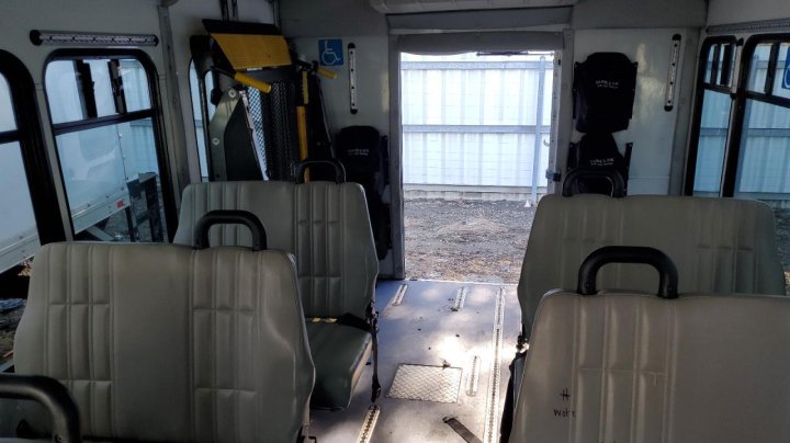 Ford ECONOLINE E450 SUPER DUTY CUTAWAY VAN 2015