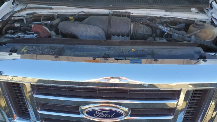 Ford ECONOLINE E450 SUPER DUTY CUTAWAY VAN 2015