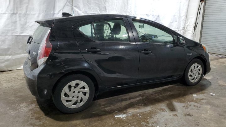 Toyota Prius  2016