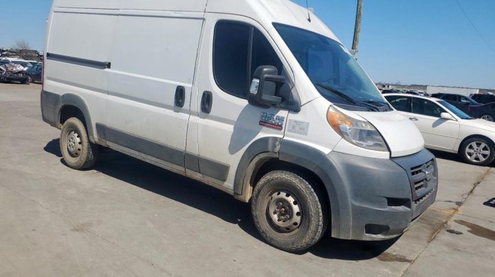 RAM Promaster 1500 HIGH 2015