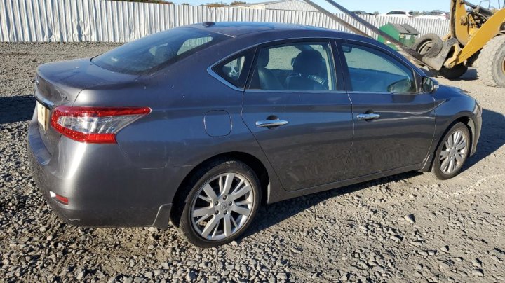 Nissan Sentra S 2015