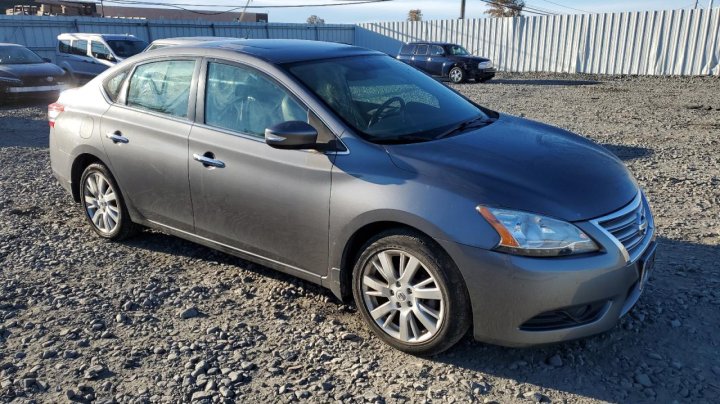 Nissan Sentra S 2015