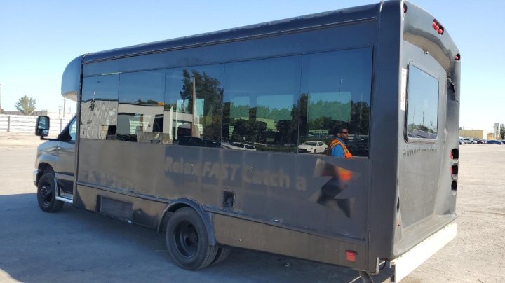 Ford ECONOLINE E450 SUPER DUTY CUTAWAY VAN 2017
