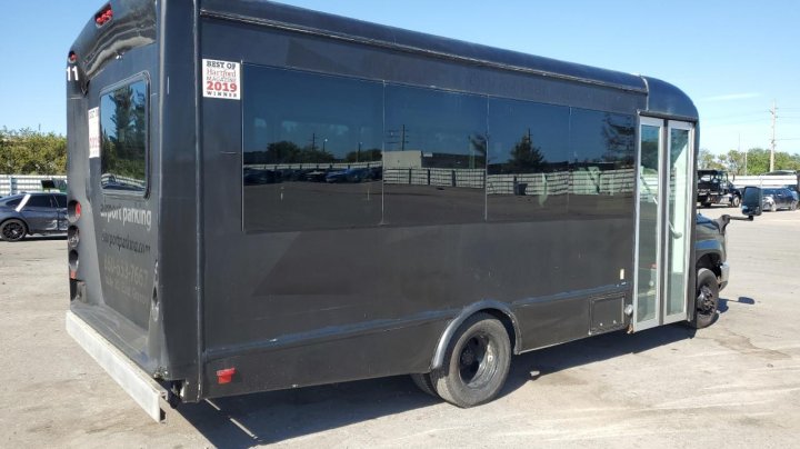 Ford ECONOLINE E450 SUPER DUTY CUTAWAY VAN 2017