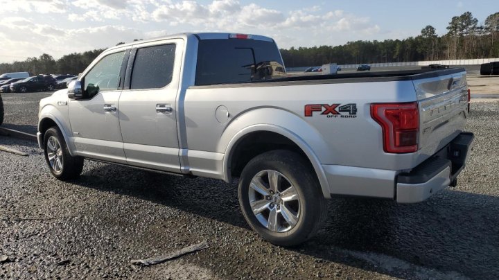 Ford F-150 SUPERCREW 2015